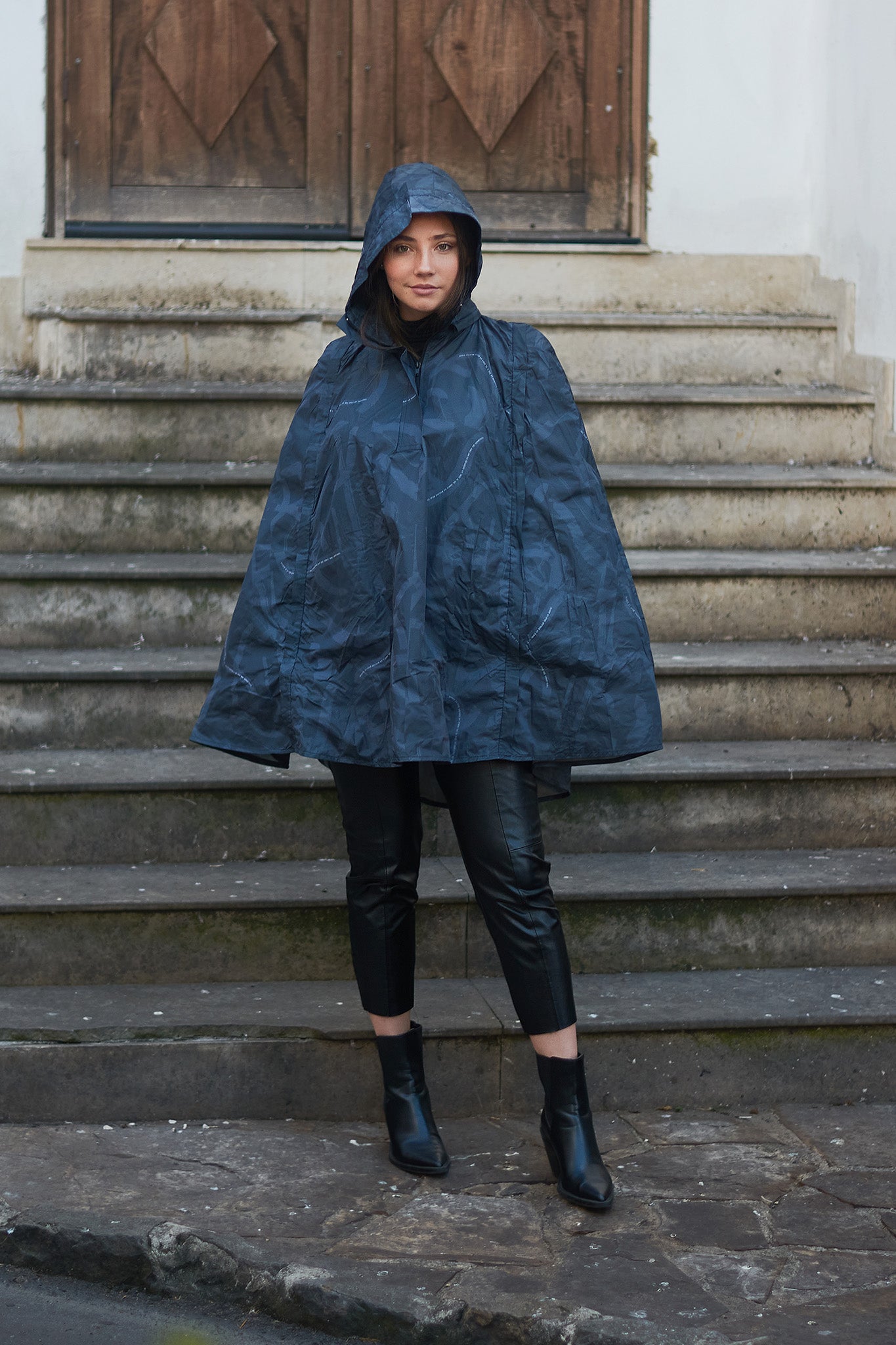 CAPA URBAN GRIS NEGRO
